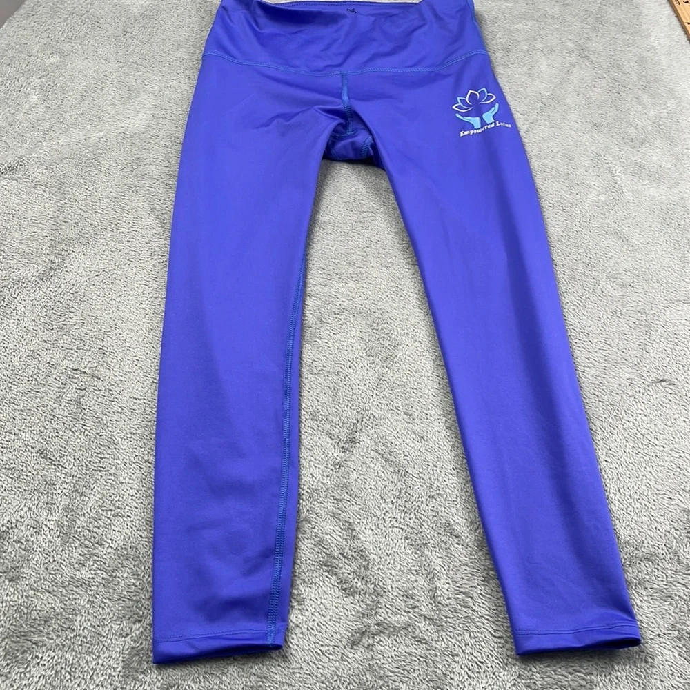 Empowered Lotus Purple S Athletic Cropped‎ Leggings